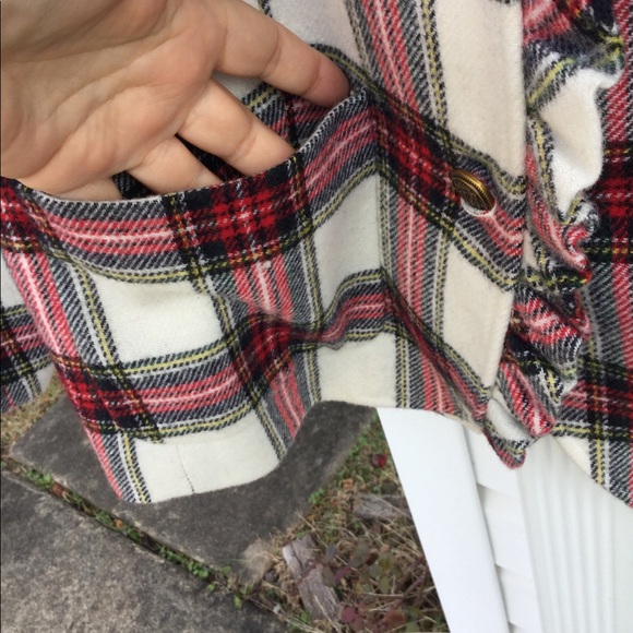 NWT Talbots White Red Green Plaid Ruffle Collar - Picture 5 of 7